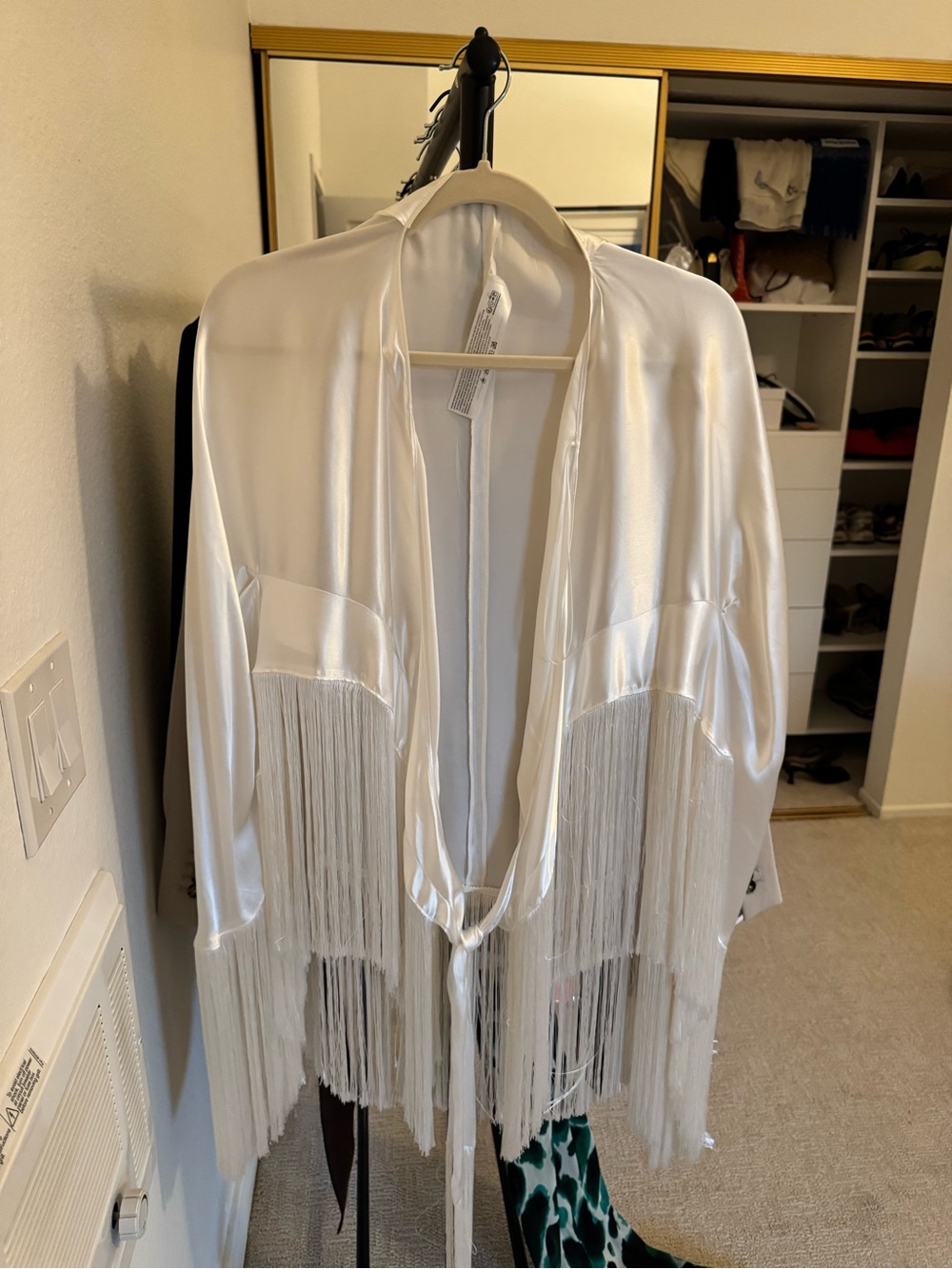 Cult Gaia Silky Ivory Fringe Kimono Wrap - Picture 3 of 9